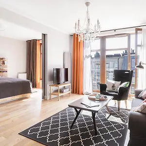 7th Floor Apartament